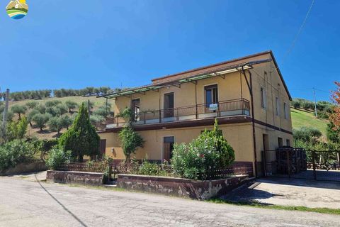 Villa a Bisenti, Teramo, Bisenti - € 135.000 | Ref: EL1121-729861 - foto 15