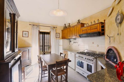 Villa a Volterra, Pisa, Volterra - € 230.000 | Ref: A-307-769381 - foto 10