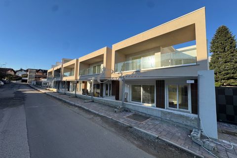 Villa i Cantu, Como, Cantu - € 439.000 | Ref: L752 - foto 1