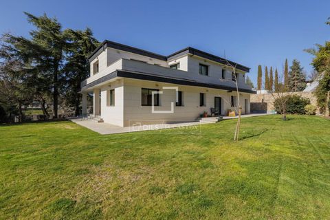 Villa i Boadilla Del Monte, Madrid, Boadilla Del Monte - € 3.195.000 | Ref: POZ65299 - foto 3