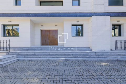 Villa i Boadilla Del Monte, Madrid, Boadilla Del Monte - € 3.195.000 | Ref: POZ65299 - foto 4