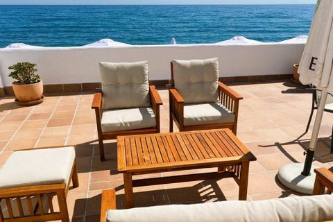 Haus in Estepona, Malaga, Estepona - € 2.800.000 | Ref: CC57063356 - Foto 9