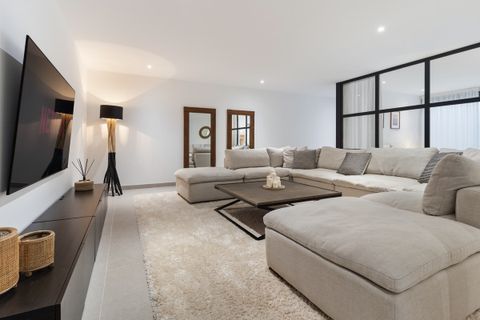 Villa a Estepona, Malaga, Estepona - € 1.495.000 | Ref: CC57159770 - foto 27