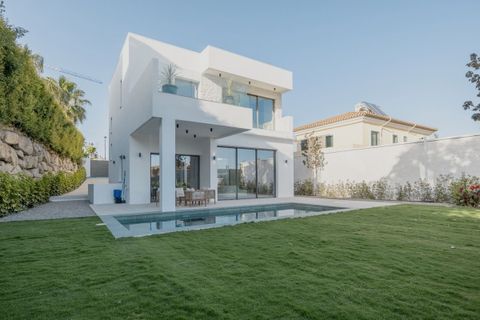 Haus in Estepona, Malaga, Estepona - € 1.695.000 | Ref: CC57168998 - Foto 5