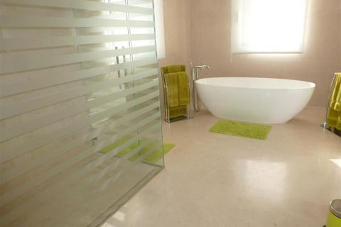 Villa a Guadalmina, Malaga, Guadalmina - € 2.995.000 | Ref: CC27386847 - foto 12