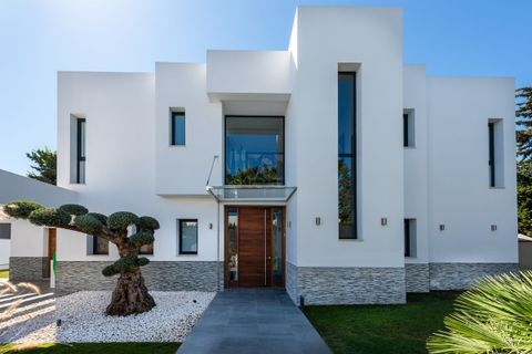 Villa in Estepona, Malaga, Estepona - € 1.995.000 | Ref: CC47828363 - foto 3
