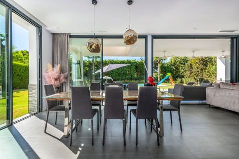 Villa in Estepona, Malaga, Estepona - € 1.995.000 | Ref: CC47828363 - foto 17