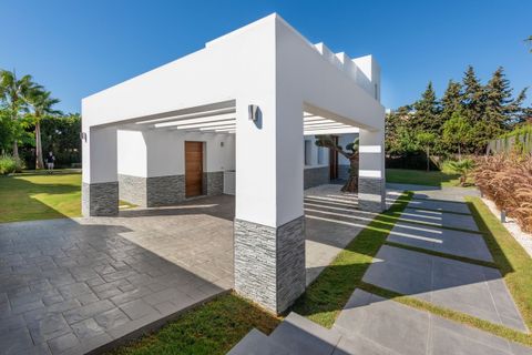 Villa in Estepona, Malaga, Estepona - € 1.995.000 | Ref: CC47828363 - foto 18