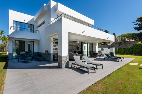 Villa in Estepona, Malaga, Estepona - € 1.995.000 | Ref: CC47828363 - foto 26