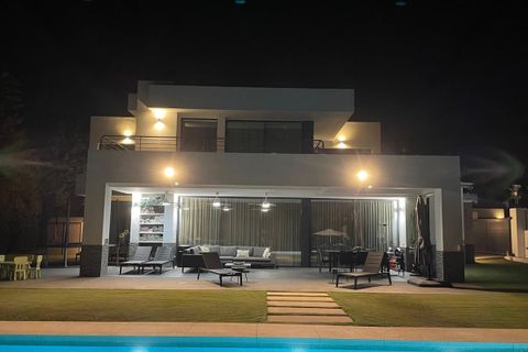 Villa in Estepona, Malaga, Estepona - € 1.995.000 | Ref: CC47828363 - foto 28