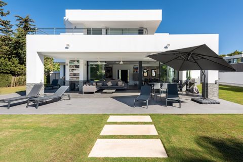 Villa in Estepona, Malaga, Estepona - € 1.995.000 | Ref: CC47828363 - foto 48