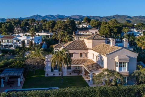 Villa a Los Monteros, Malaga, Los Monteros - € 10.700.000 | Ref: CC57032207 - foto 2