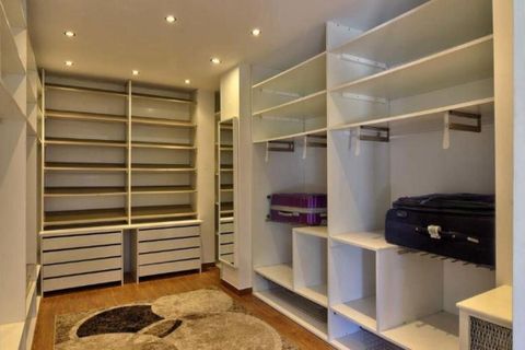 Villa i Estepona, Malaga, Estepona - € 1.600.000 | Ref: CC57169397 - foto 11