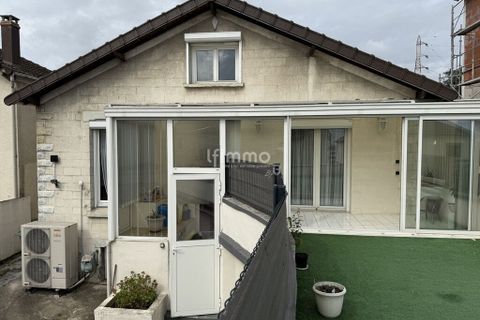 Villa i Thiais, Val-de-Marne, Thiais - € 365.000 | Ref: fr060816 - foto 2