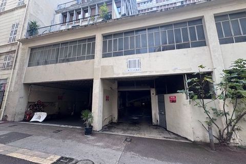 Garage i Marseille, Bouches-du-Rhone, Marseille - € 1.510.000 | Ref: 736P-WXB-VKY - foto 2