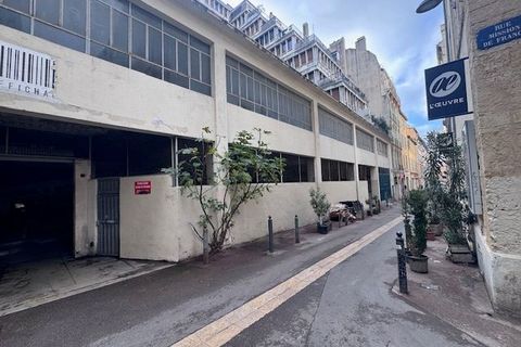 Garage i Marseille, Bouches-du-Rhone, Marseille - € 1.510.000 | Ref: 736P-WXB-VKY - foto 3