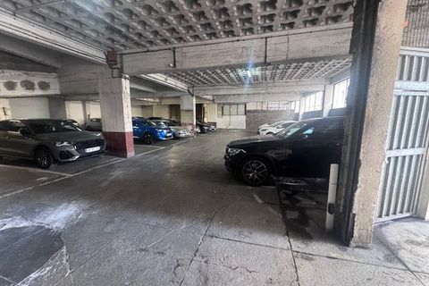Garage i Marseille, Bouches-du-Rhone, Marseille - € 1.510.000 | Ref: 736P-WXB-VKY - foto 7