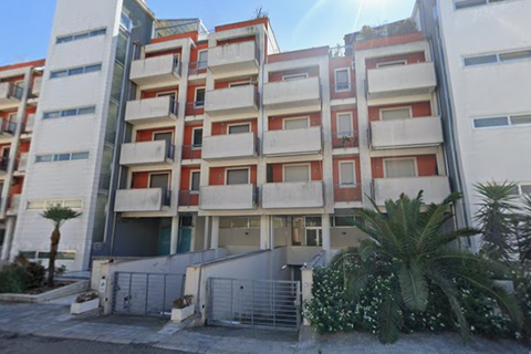 Garage i Lecce, Lecce, Lecce - € 20.000 | Ref: 20boxcaiulo - foto 1
