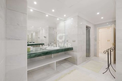 Villa i Estepona, Malaga, Estepona - € 3.600.000 | Ref: 217221 - foto 45
