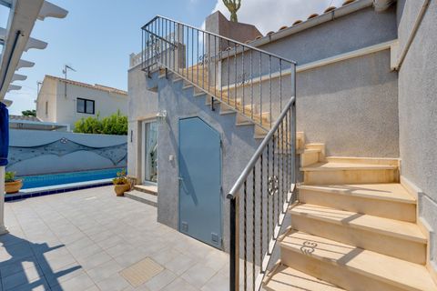 Villa i Cabo Roig, Alicante, Cabo Roig - € 645.000 | Ref: R-79423 - foto 23