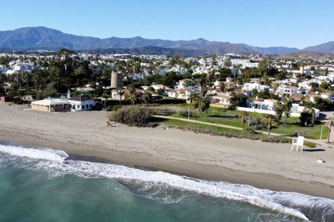 Villa i Estepona, Malaga, Estepona - € 1.645.000 | Ref: R5253916 - foto 1