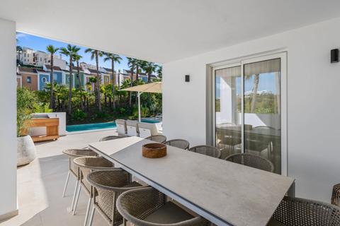 Villa a Estepona, Malaga, Estepona - € 1.595.000 | Ref: BLXR-1201 - foto 13