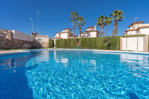 Villa i La Zenia, Alicante, La Zenia - € 220.000 | Ref: P8519 - foto 1