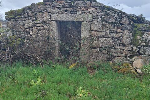 Helårsgrund i Guarda, Guarda, Guarda - € 25.000 | Ref: 32025RR - foto 1