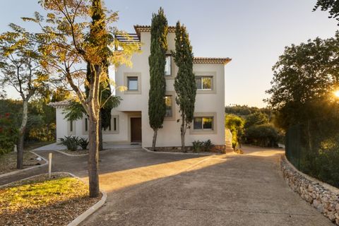 Villa i Guia, Faro, Guia - € 1.980.000 | Ref: AGMV4-572 - foto 1