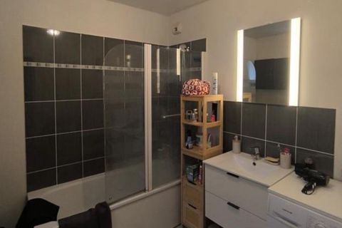 Apartament a Brie-Comte-Robert, Seine-et-Marne, Brie-Comte-Robert - € 950/mes | Ref: 11050975 - foto 3
