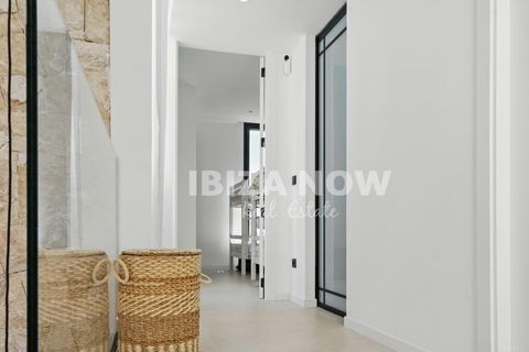 Villa en Cala Tarida, Ibiza, Cala Tarida - € 1.200.000 | Ref: 1174 - photo 13