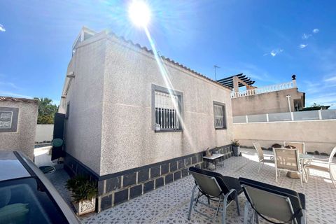 Villa a Orihuela, Alicante, Orihuela - € 389.000 | Ref: C-1085 - foto 2
