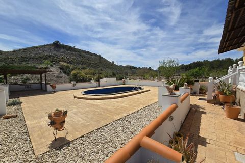 Villa i Sax, Alicante, Sax - € 499.995 | Ref: 5033 IVE13841 - foto 32