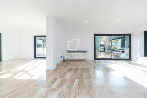 Villa a Valldoreix, Barcelona, Valldoreix - € 1.840.000 | Ref: STC65309 - foto 6