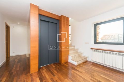 Villa a Valldoreix, Barcelona, Valldoreix - € 1.840.000 | Ref: STC65309 - foto 28