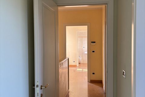 Villa a Padua, Padua, Padua - € 680.000 | Ref: V680PP - foto 28