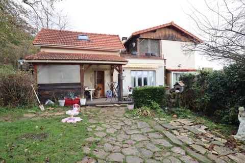 Villa i Chaptuzat, Puy-de-Dome, Chaptuzat - € 320 000 | Ref: 427960JUI - foto 2
