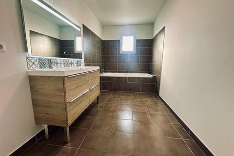 Villa a Cabestany, Pyrenees-Orientales, Cabestany - € 375.000 | Ref: 430909ALIJ - foto 15