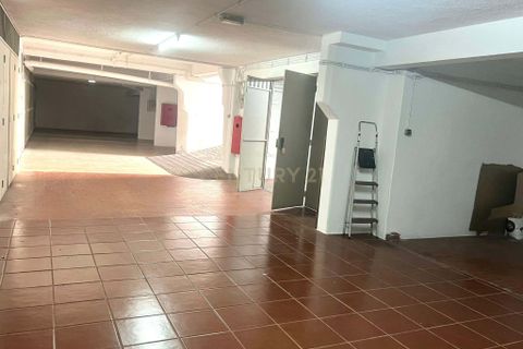 Garage i Amadora, Lisbon, Amadora - € 65.000 | Ref: C0222-06703 - foto 7
