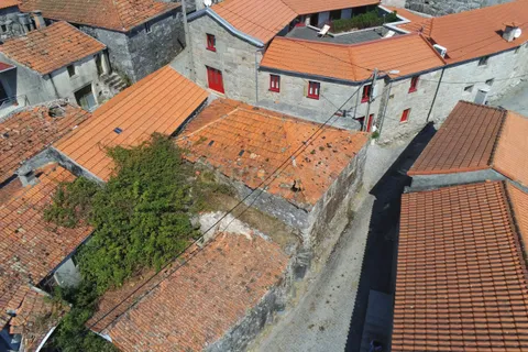 Villa i Vieira do Minho, Braga, Vieira do Minho - € 37.000 | Ref: C0256-01599 - foto 3