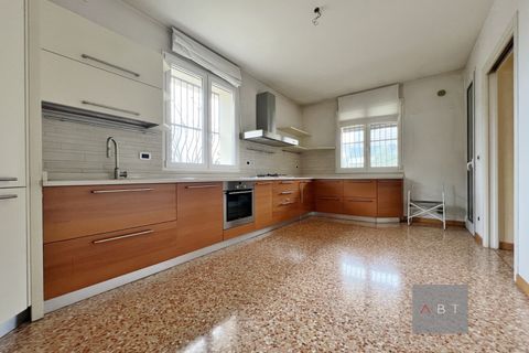 Villa i Padua, Padua, Padua - € 680.000 | Ref: 024 - foto 4