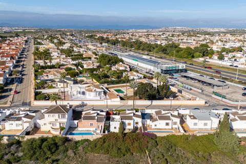 Villa a Torrevieja, Alicante, Torrevieja - € 330.000 | Ref: CLDBC-36567 - foto 49