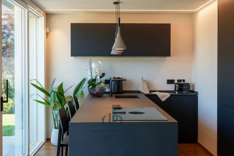 Apartament a Como, Como, Como - € 7.500/mes | Ref: 86565732 - foto 20