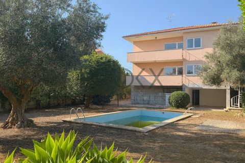 Villa i Carcavelos, Lisbon, Carcavelos - € 3.200.000 | Ref: PT003-12 - foto 2