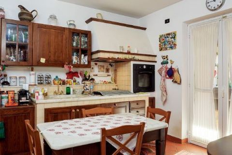 Byhus i Carrara, Massa and Carrara, Carrara - € 650.000 | Ref: 3539 - foto 9