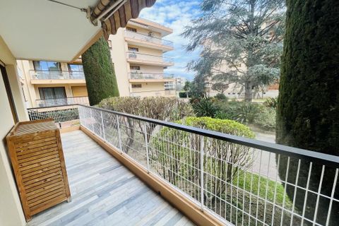 Lejlighed i Sainte-Maxime, Var, Sainte-Maxime - € 429.000 | Ref: getkey_9031 - foto 1