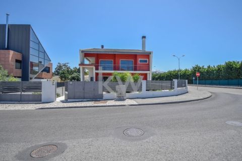 Villa i Carnaxide, Lisbon, Carnaxide - € 2.000.000 | Ref: KWPT-003774 - foto 2
