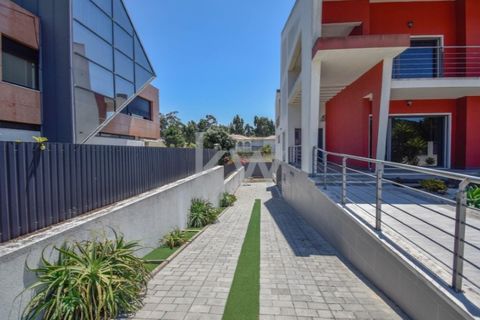 Villa i Carnaxide, Lisbon, Carnaxide - € 2.000.000 | Ref: KWPT-003774 - foto 7