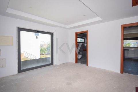 Villa i Carnaxide, Lisbon, Carnaxide - € 2.000.000 | Ref: KWPT-003774 - foto 11