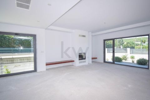 Villa i Carnaxide, Lisbon, Carnaxide - € 2.000.000 | Ref: KWPT-003774 - foto 17